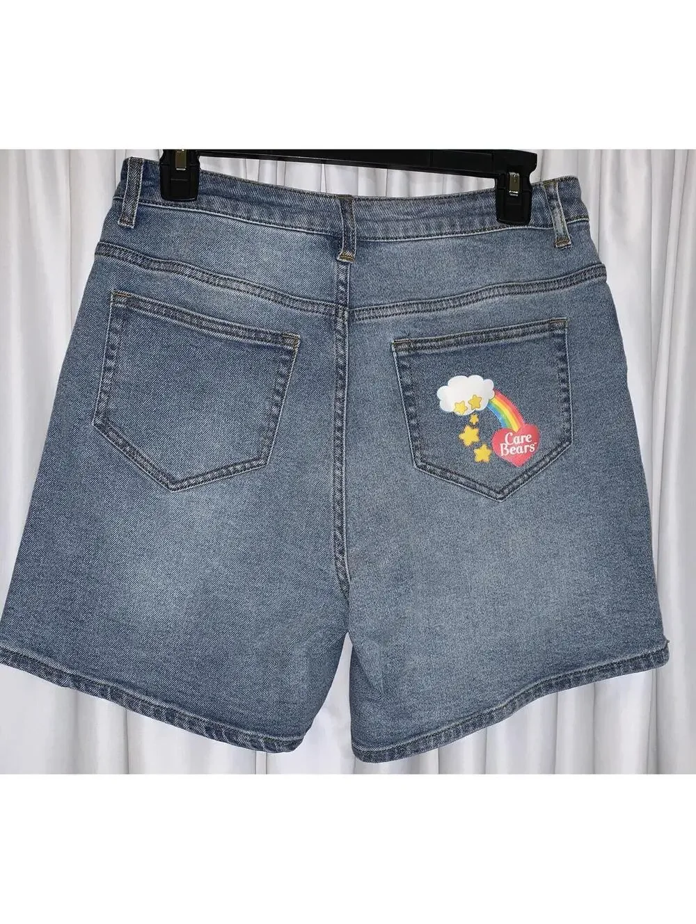 Hot Topic Care Bears Denim Shorts Women's Size 3 - Picture 2 of 4